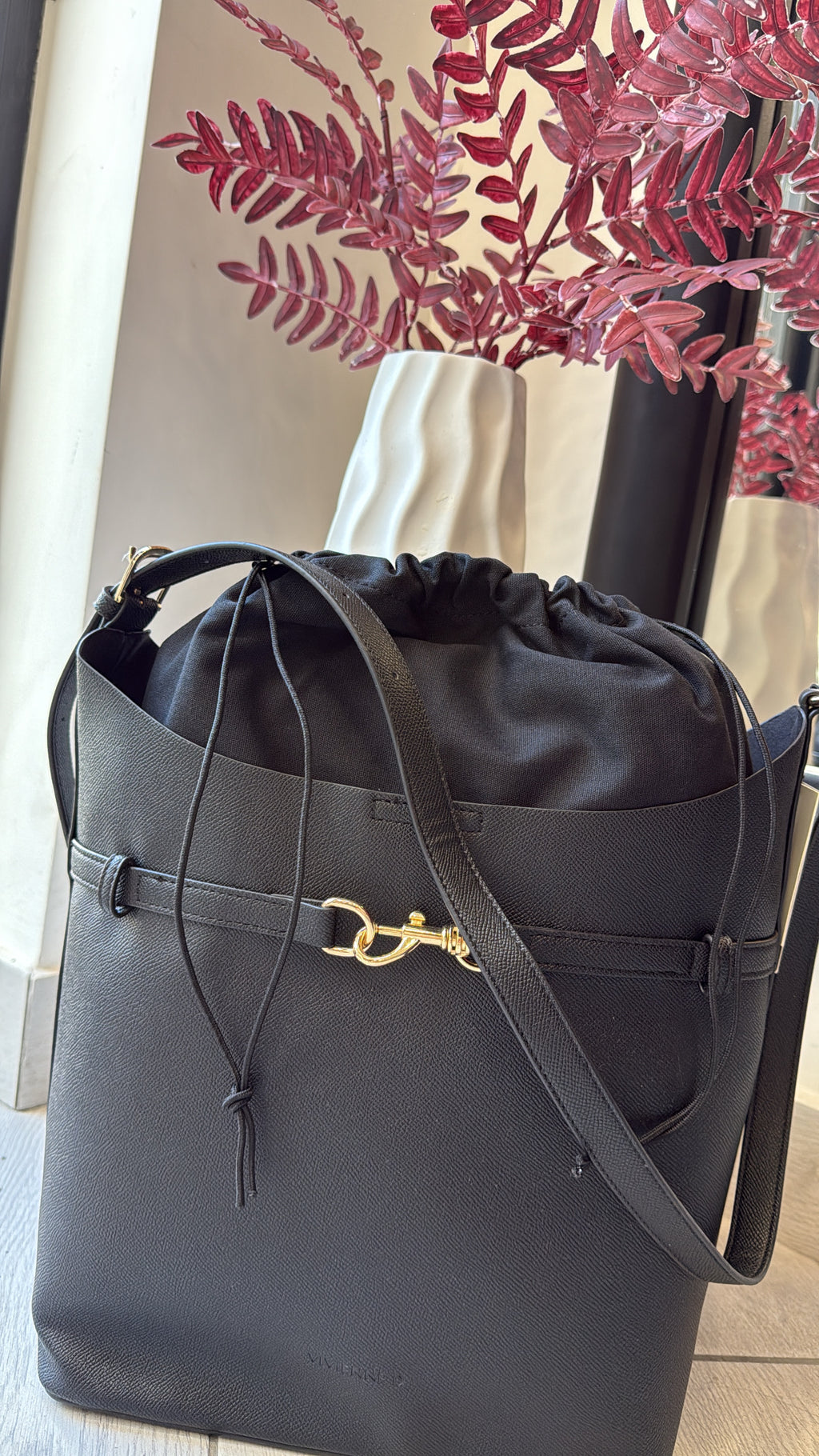 Borsa Vivienne D. Busy