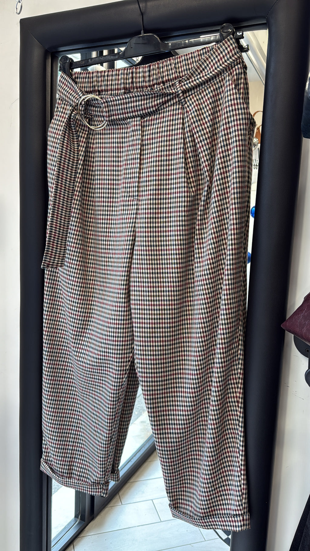 Pantaloni Jhenit Milano