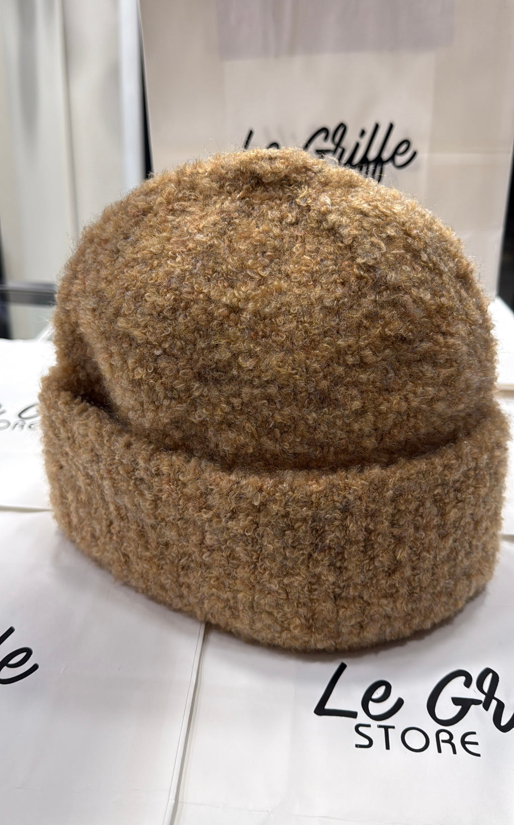 Cappello Vivienne D. Bouclè