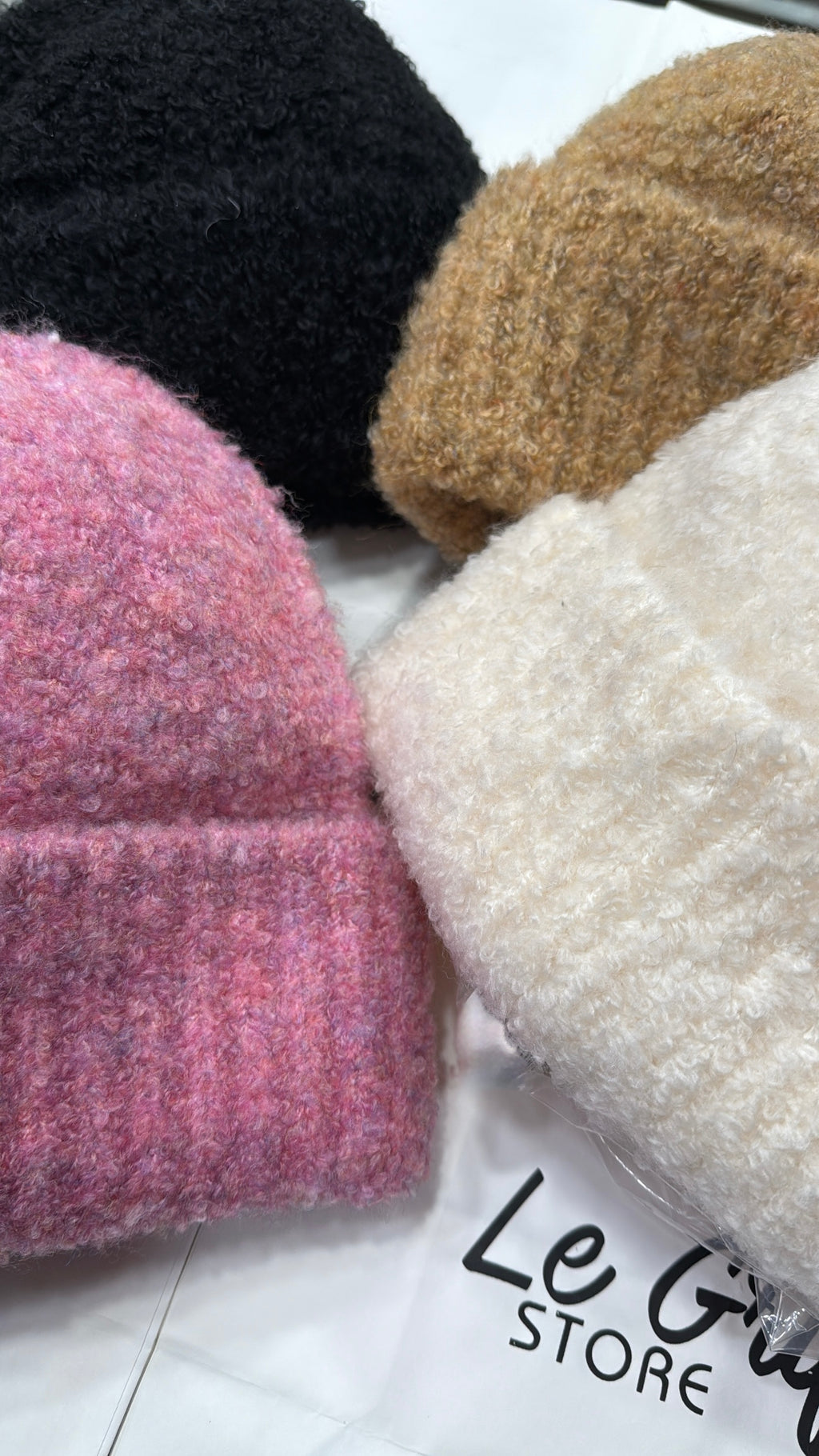 Cappello Vivienne D. Bouclè