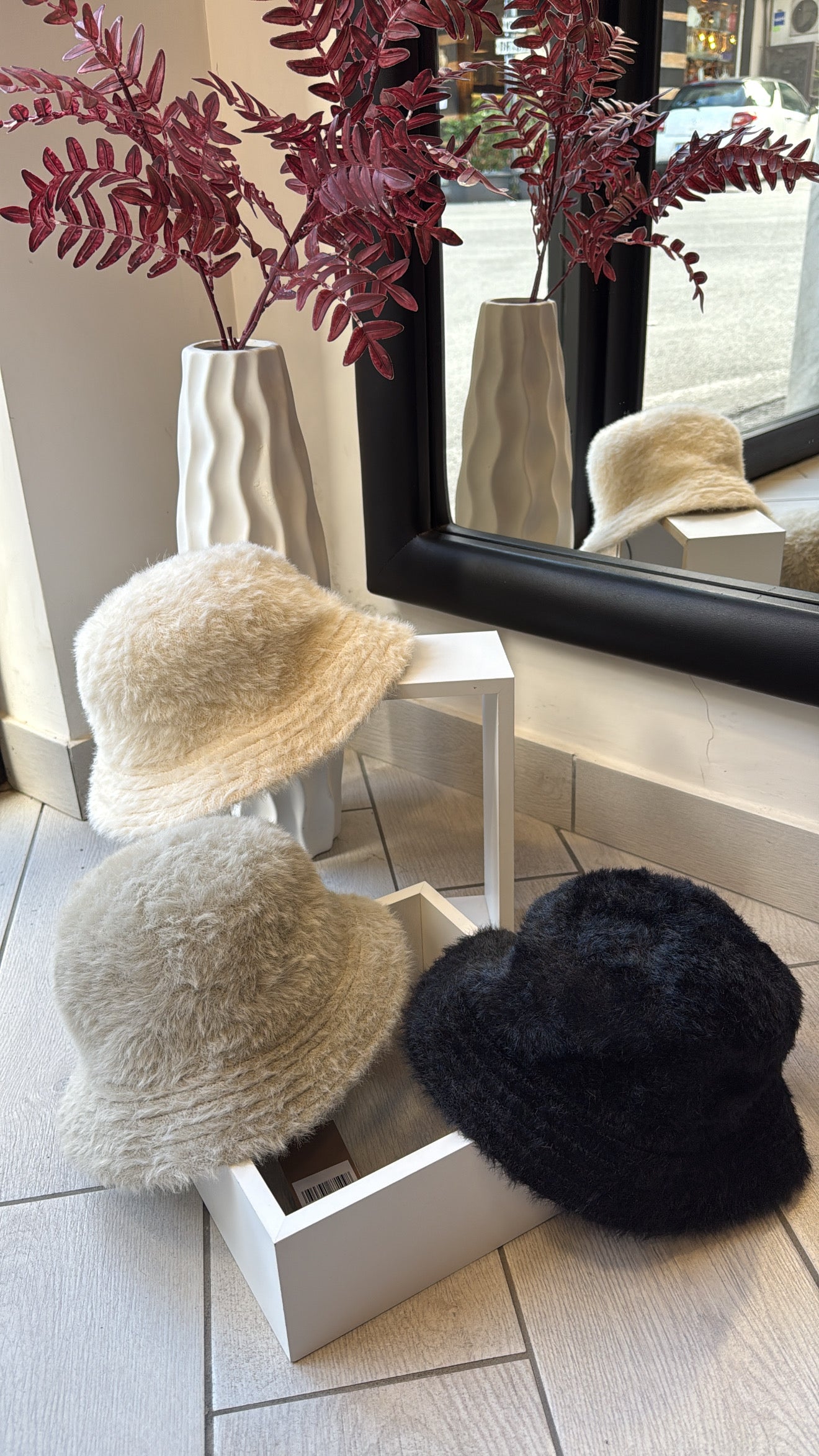 Cappello Vivienne D.